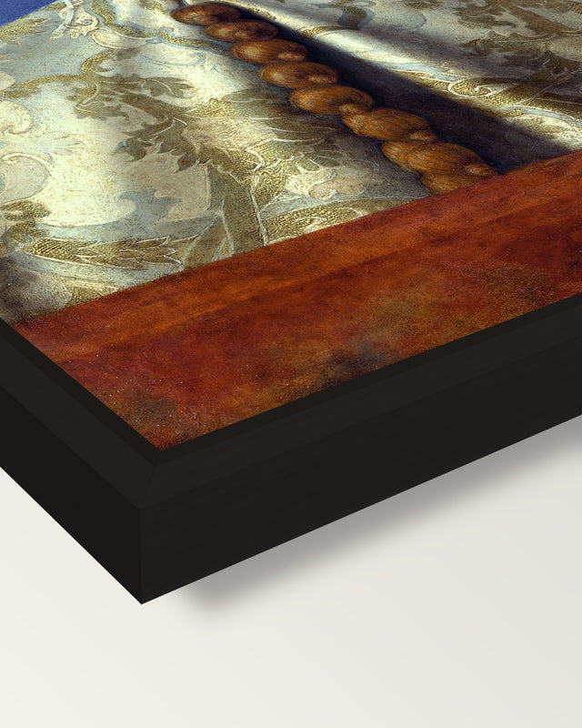 Doge Leonardo Loredan by Bellini framed canvas, corner close-up: a black floating frame with a shadow gap round the canvas