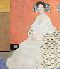 Portrait of Fritza Riedler by Gustav Klimt: a seated woman in a white gown, a half-circle of mosaic behind her head